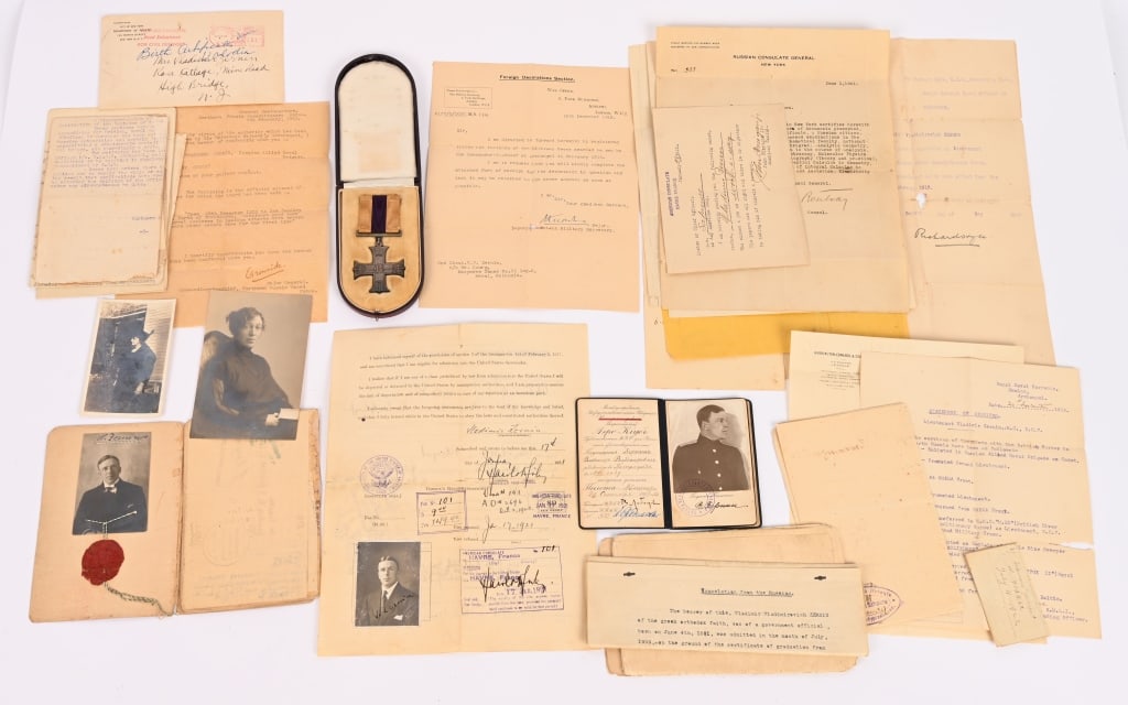 WW1 IMPERIAL RUSSIAN PILOT GROUP W MILITARY CROSS: Impressive WW1 Cased British Military Cross lot issued to an Imperial Russian Pilot. WWI era British battlefield valor award - the Military Cross. Known as a "third level gallantry award," the