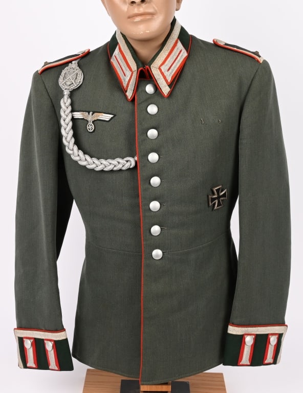 WWII NAZI GERMAN ARTILLERY UNIFORM WAFFENROCK WW2: Private purchased field-gray wool construction M35 dress tunic features a vertical eight button front closure with single metal hook and eye positioned at the forward neckline and a lay down blu