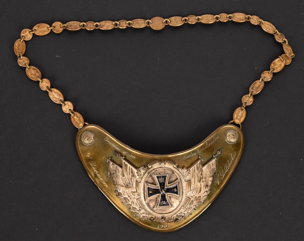 IMPERIAL GERMAN VETERANS GORGET DATED 1907: Imperial German Veterans Gorget that is inscribed "Geniden v. den beiden Vorsitzenden C. Buermann 1907 W. Schlehuber" Comrades from the two chairmen C. Buermann 1907 W. Schlehuber with a separately ap