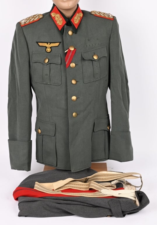WWII NAZI GERMAN WEHRMACHT GENERALS UNIFORM WW2: Uniform Grouping of Generalmajor Gerhard Karl Egon Schmidhuber. The uniform grouping consists of a service tunic and trousers. Very nice quality, private purchase, field-gray, wool/rayon blend constru