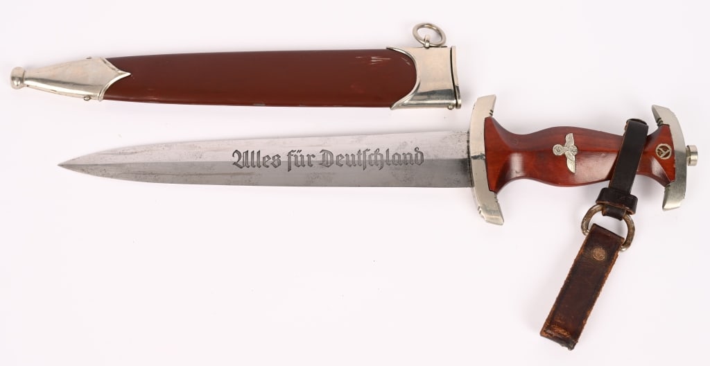 WWII NAZI GERMAN M33 SA DAGGER OTTO SIMON: Otto Simon, Stahlwarenfabrik in Steinbach, Thuringia Rarity: 9/10 on the McSarr Rarity Index. Early nice quality dagger features a roughly 8 3/4" (22.2 cm) long double edged nickel/silver plated drop 