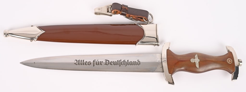 WWII NAZI GERMAN SA M33 DAGGER BY M/7/66 ENGRAVED (1 of 8)