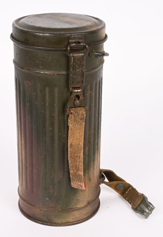 WWII NAZI GERMAN CAMO M30 GASMASK CANISTER WW2 (1 of 4)