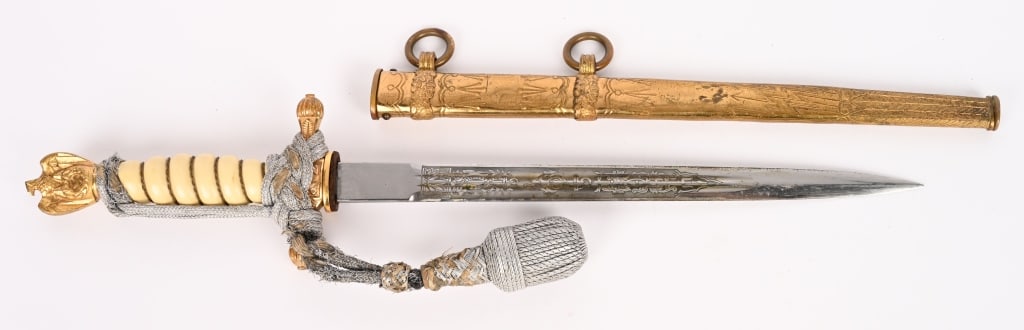 WWII NAZI GERMAN KRIEGSMARINE OFFICER'S DAGGER WW2: Roughly 25cm long, drop forged steel, nickel/silver plated, stiletto style blade with dual, narrow, central fullers. Blade features the standard acid etched design of fouled anchors and ornate foliage