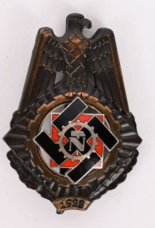 WWII NAZI GERMAN TENO MEMBERSHIP HONOR BADGE WW2: Technische Nothilfe TeNo Honor Badge, Numbered Case # 2124. Beautiful badge marked to maker Wilhelm Fühner on the pin. This example is complete with fine enamels. TeNo, Technischen Nothilfe, (Tec