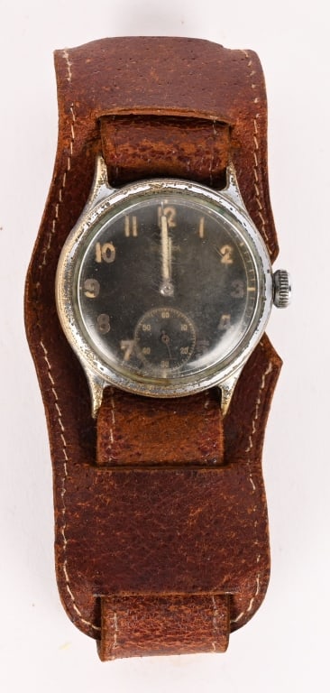 WWII NAZI GERMAN ISSUED WRISTWATCH BY HELMA WW2: This is a rare vintage 1939-1945 Swiss Military made mechanical men’s wrist watch by HELMA. Known as a “D-H” service wristwatch of the German Army for Wehrmacht officers and soldiers
