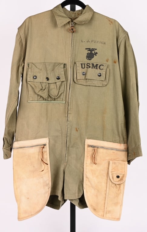 WWII USMC PARAMARINE JUMP SMOCK JACKET NAMED WW2: This genuine, ultra rare, one-of-a-kind, USMC 1st type Step-in smock is quite similar in design to the early German paratrooper's smock. The 1st type has an exposed full frontal zipper, black ste