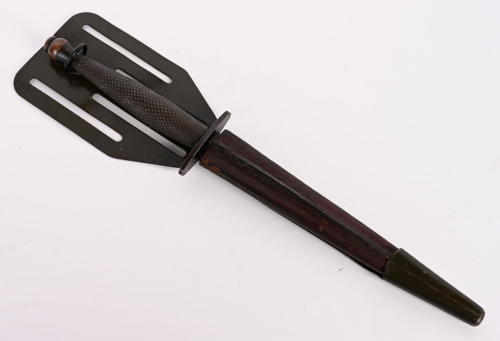 WWII OSS COMBAT STILETTO & PANCAKE FLIPPER SHEATH (1 of 7)