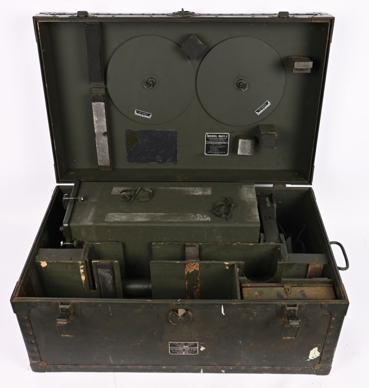 WWII US NAVY CASED MODEL MAY -1 PORTABLE RADIO WW2: Rare Cased Model May -1 Portable Radio Transmitting And Receiving Equipment from the Navy Department Bureau Of Ships made by Raytheon Manufacturing Co. Untested but appears to be excellent. The Navy