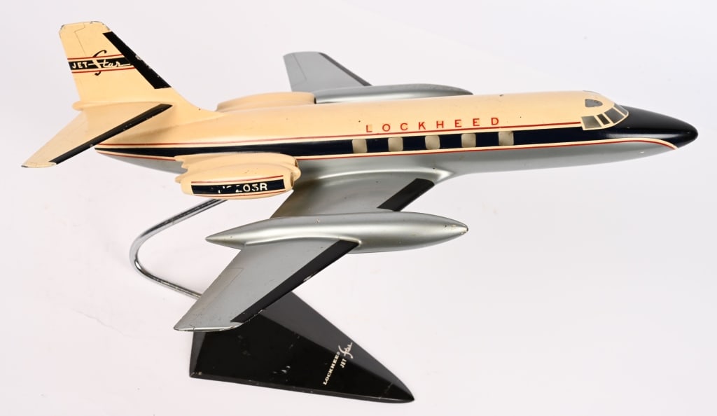 LOCKHEED JETSTAR METAL DESK MODEL WITH STAND - 3