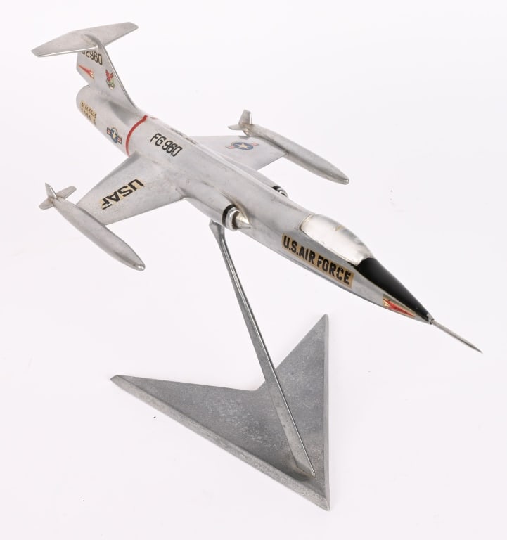 LOCKHEED F-104G STARFIGHTER DESK MODEL - 4