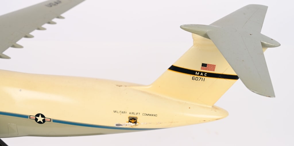 LOCKHEED C-5A SUPER GALAXY FACTORY MODEL - 4