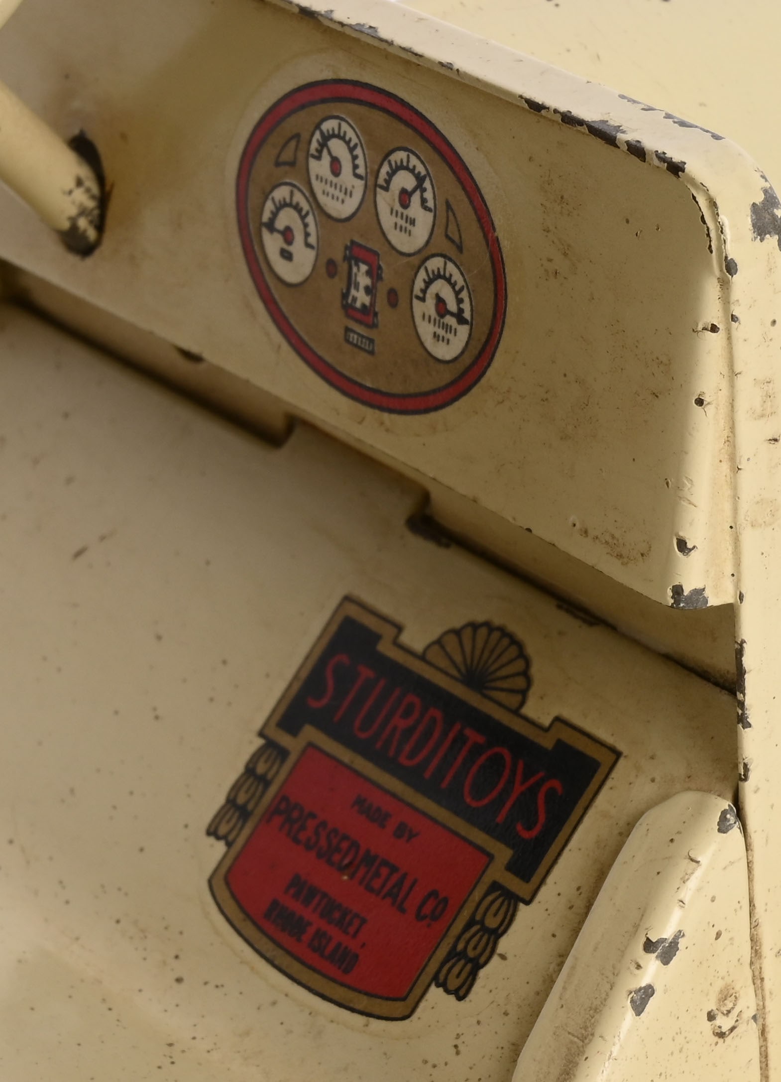 STURDITOY AMBULANCE - 4