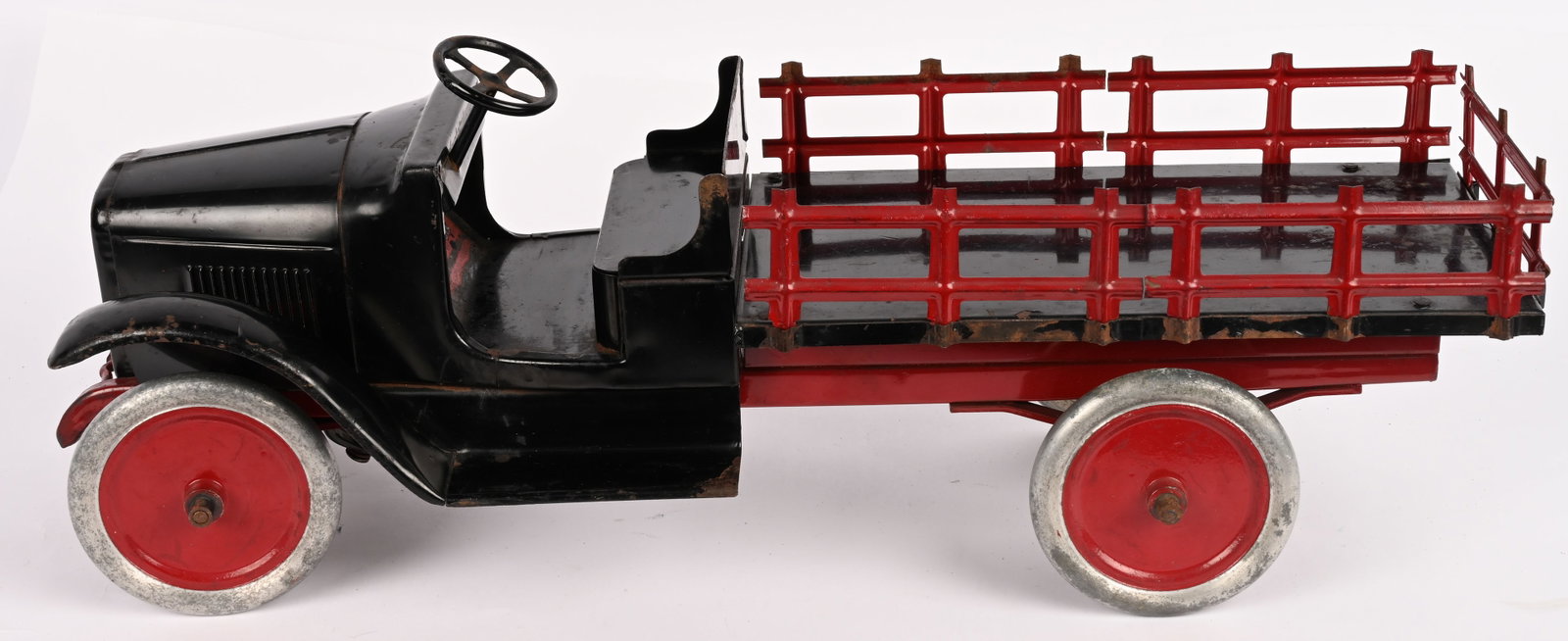 BUDDY L LOW SIDE STAKE TRUCK (1 of 6)