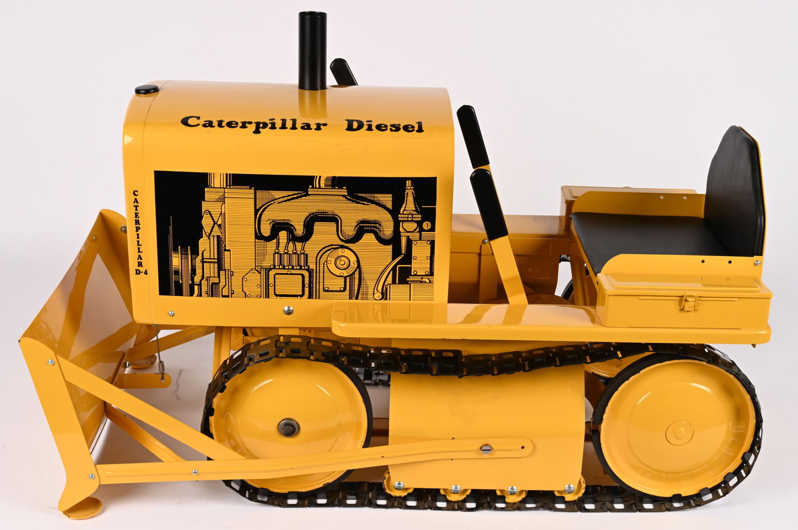 NEW LONDON CATERPILLAR D4 PEDAL BULLDOZER (1 of 8)
