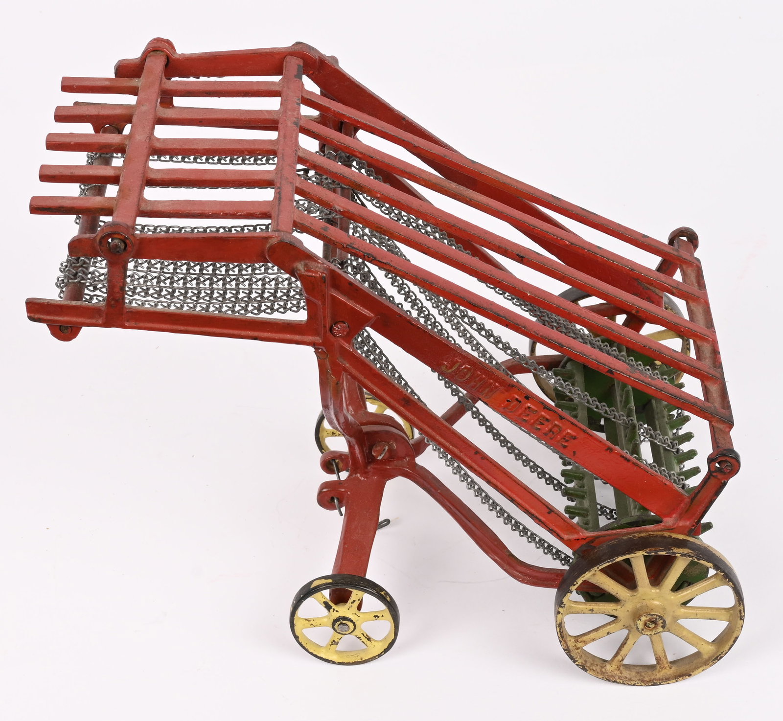 VINDEX CAST IRON JOHN DEERE HAY LOADER (1 of 5)