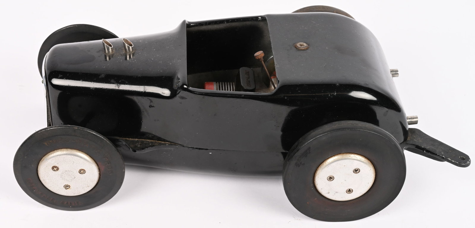 DURO-MATIC HOT ROD GAS POWERED TETHER CAR: Duro-Matic Hot Rod gas Powered Tether Racer. Aluminum body all complete with drive train and engine. Original as raced condition. 15" Excellent