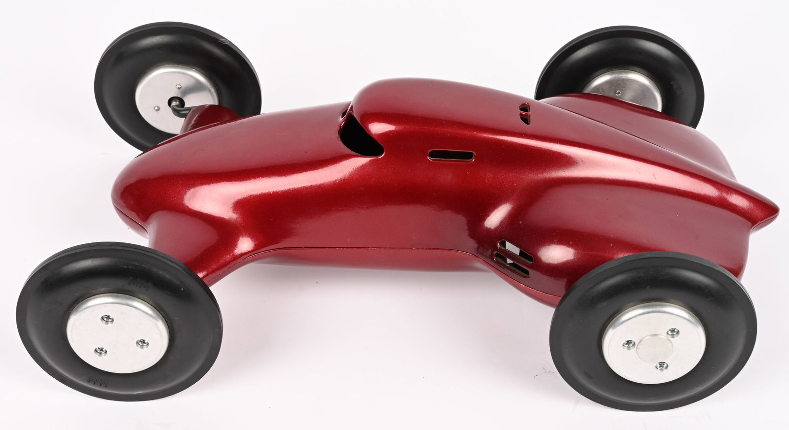 DOOLING STREAMLINE FROG GAS POWERED TETHER CAR: Dooling Streamline Frog Gas Powered Tether Race Car. Restored condition includes driver train with engine. Desirable racer. 15" Excellent