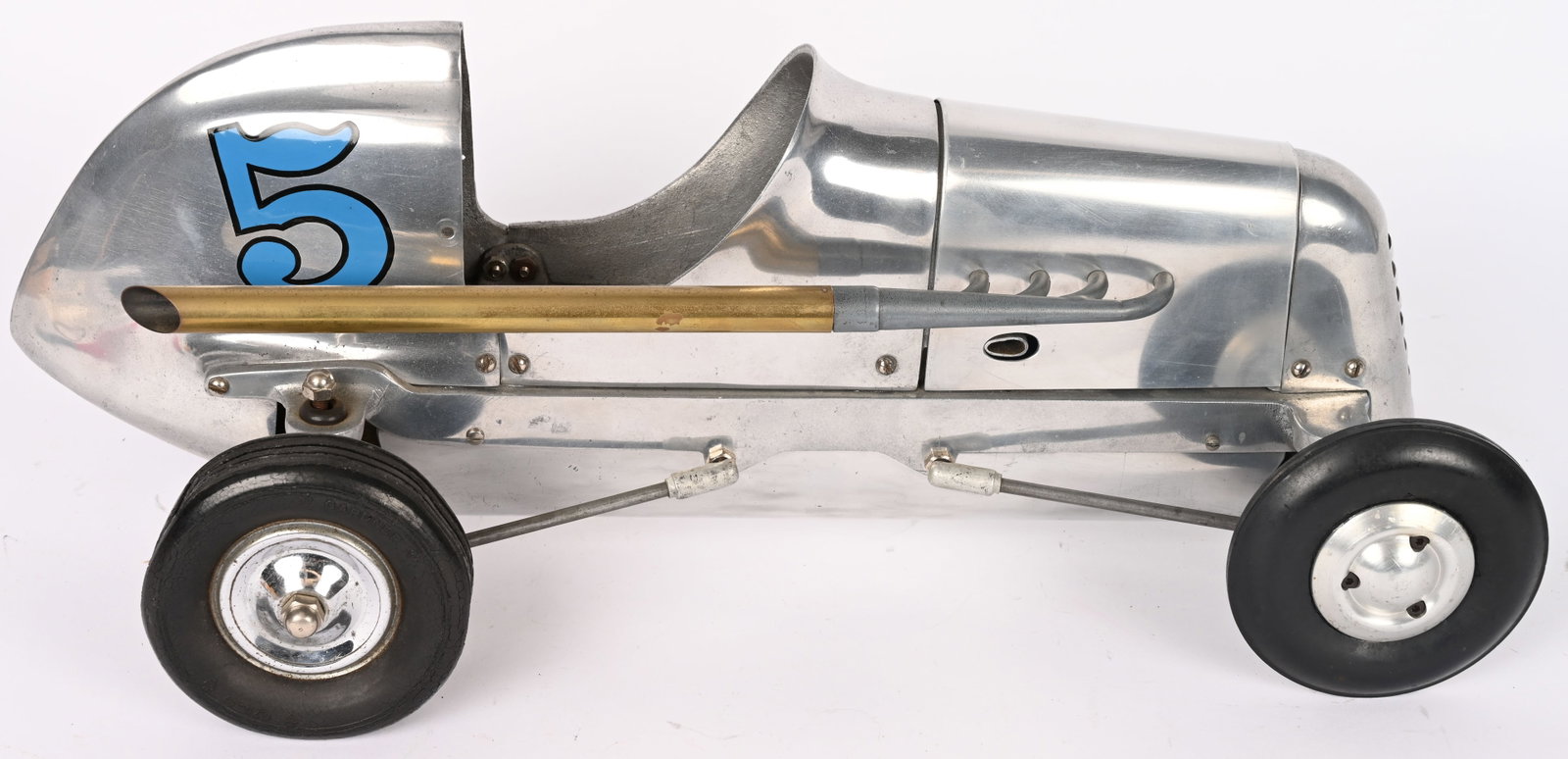 DOOLING MERCURY DELUXE GAS POWER TETHER RACE CAR: Dooling Mercury Deluxe Gas Powered Tether Race Car. Complete with drive train and Dennymite Engine. Very nice original condition. Great looking Racer. 18" Excellent