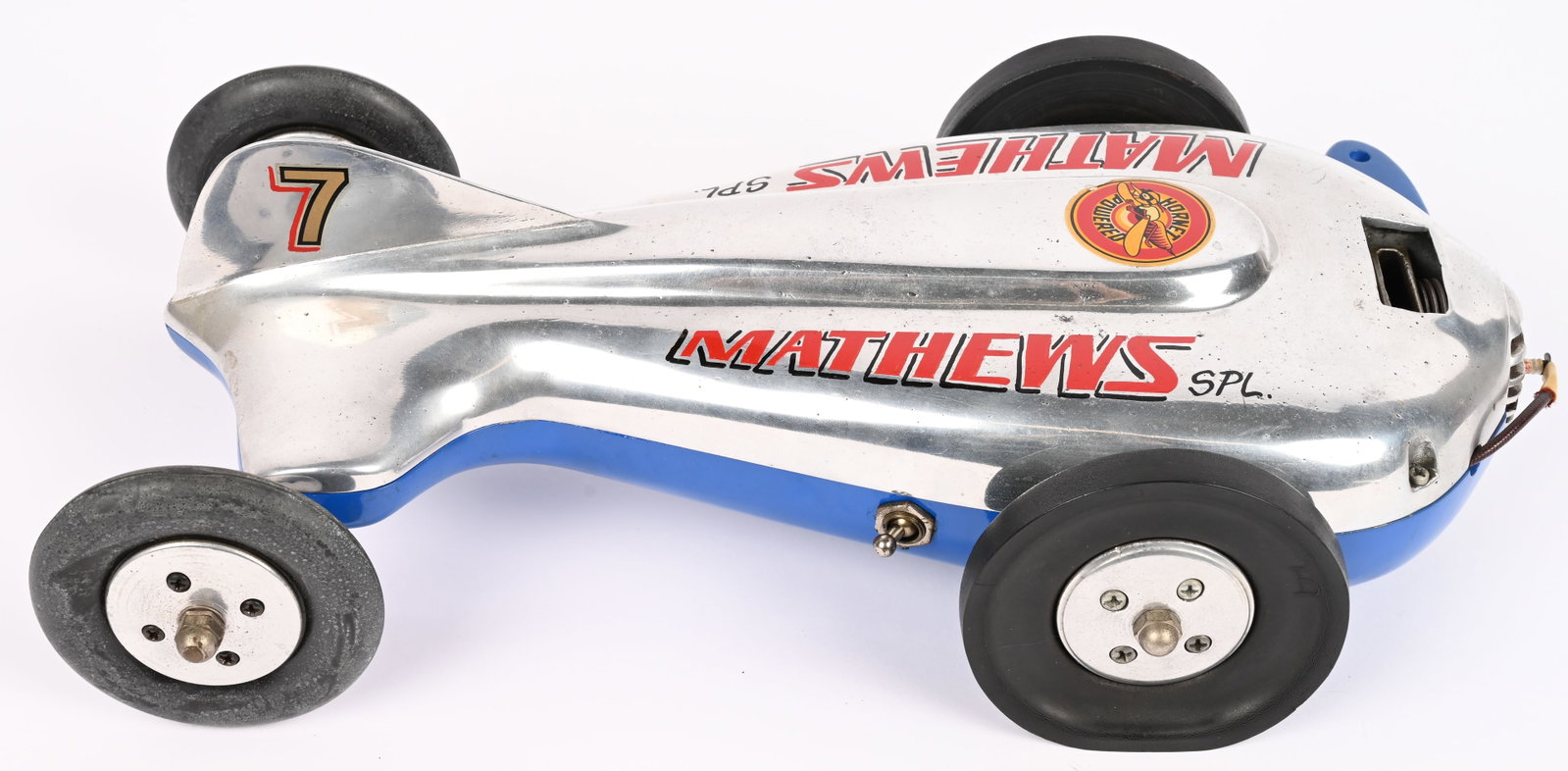 MATTHEWS V GAS POWERED TETHER RACE CAR (1 of 7)