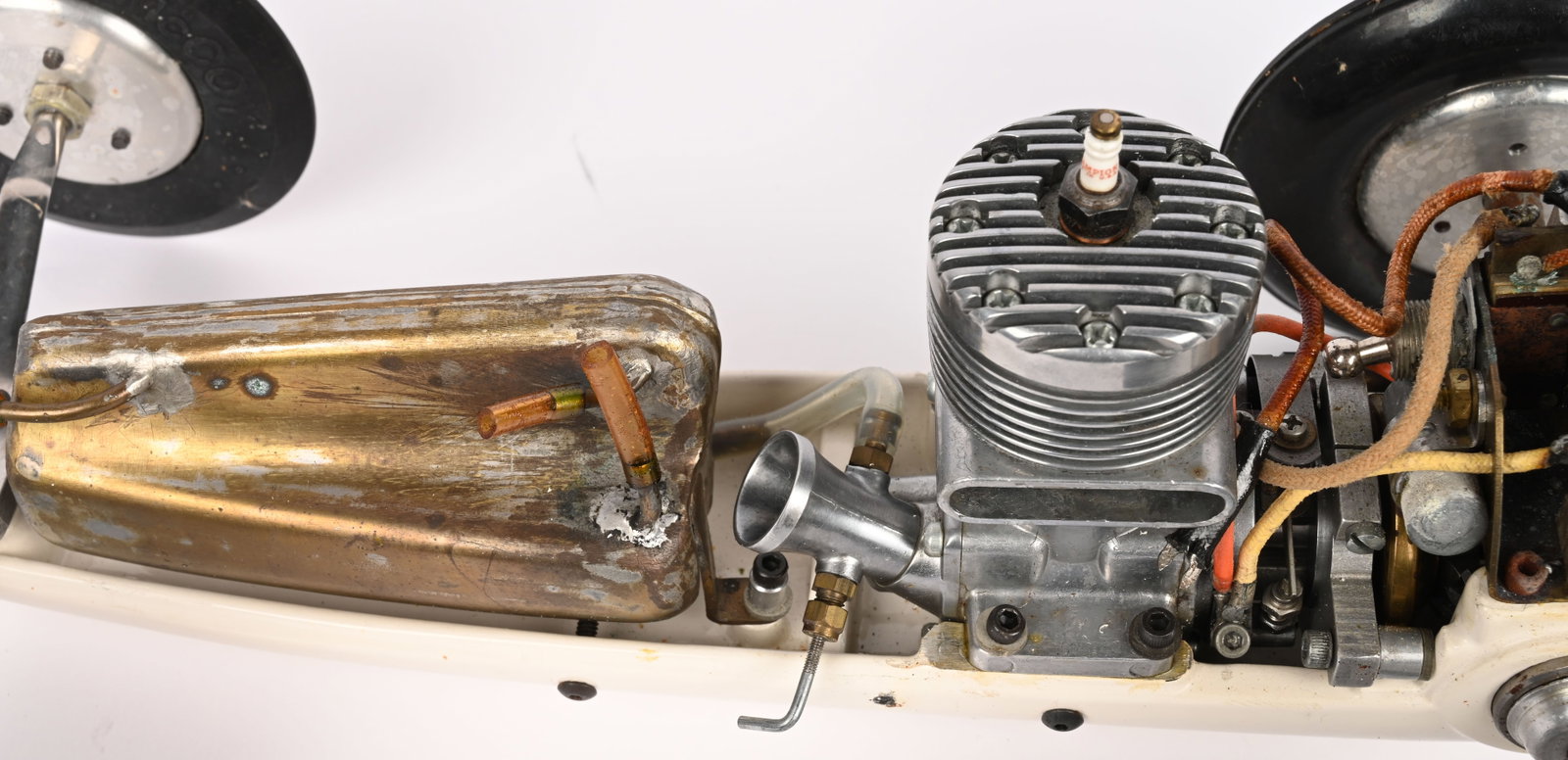 DOOLING ARROW GAS POWERED TETHER CAR - 7