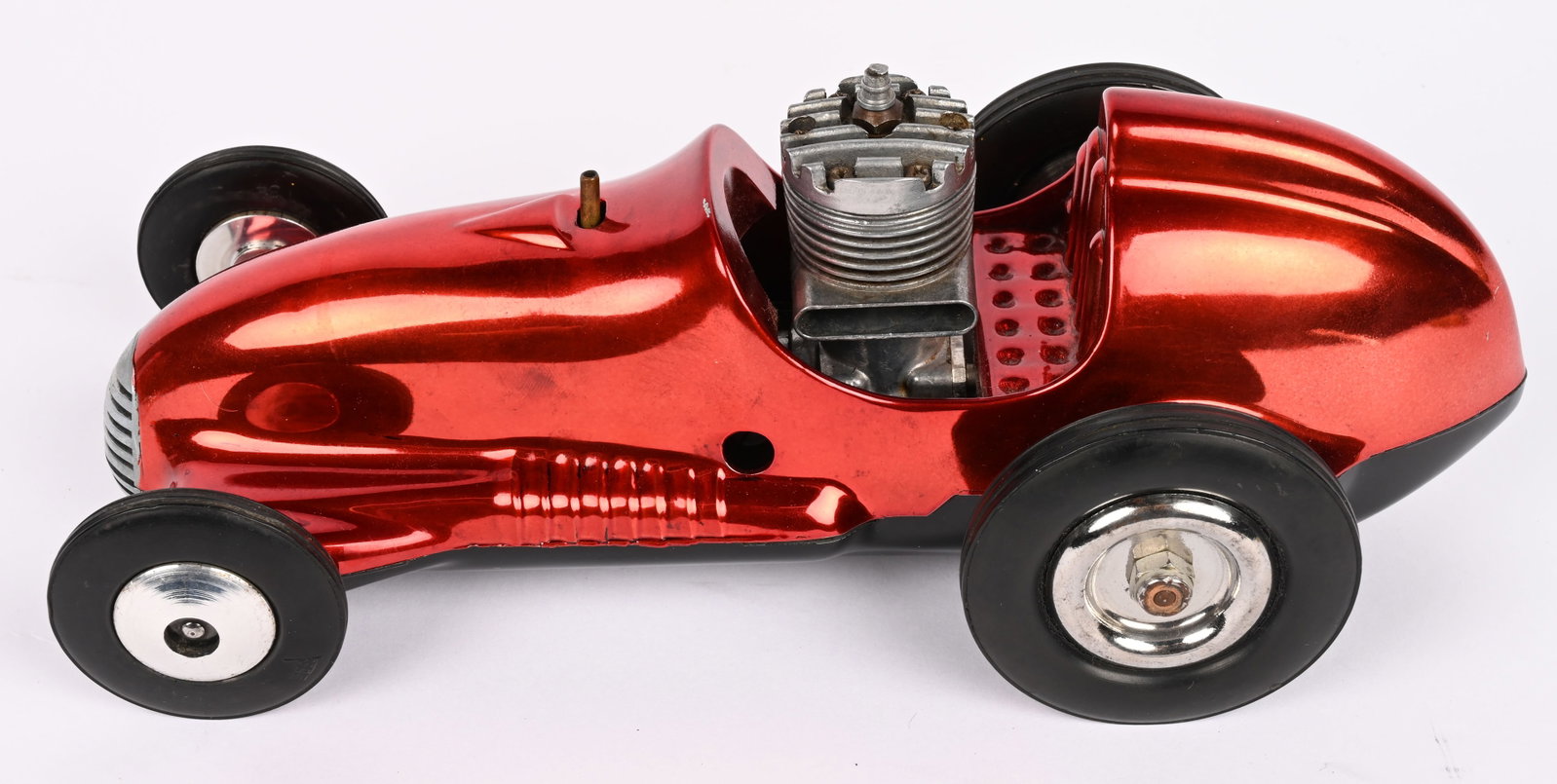 REAL MCCOY GAS POWERED TETHER RACE CAR: Real McCoy Gas Powered Tether Race Car. Original condition. Has drive train with McCoy .19 Engine. Nice racer. 11" Excellent