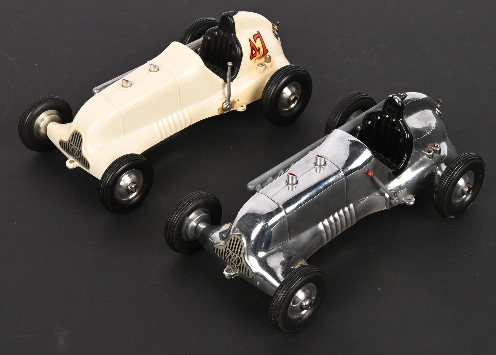 2- ROY COX THIMBLE DROME SPECIAL TETHER CARS (1 of 10)