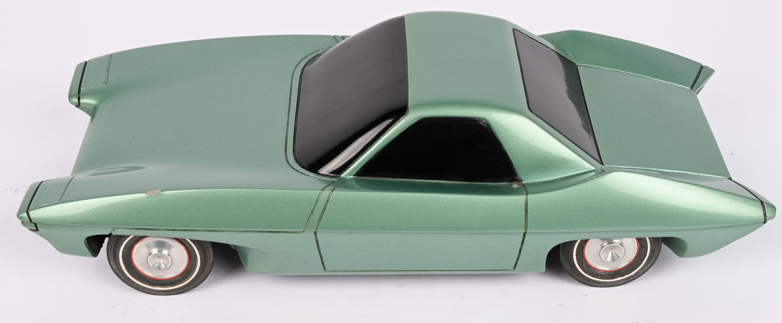 FISHER BODY CRAFTSMAN GUILD STYLING MODEL CAR: Outstanding 1960s Fisher Body Craftsman Guild Styling Model Car. Wonderful hand built wooden model futuristic 2 door car. Has 1964 License Plate. Very nice details. Has original paperwork on bottom