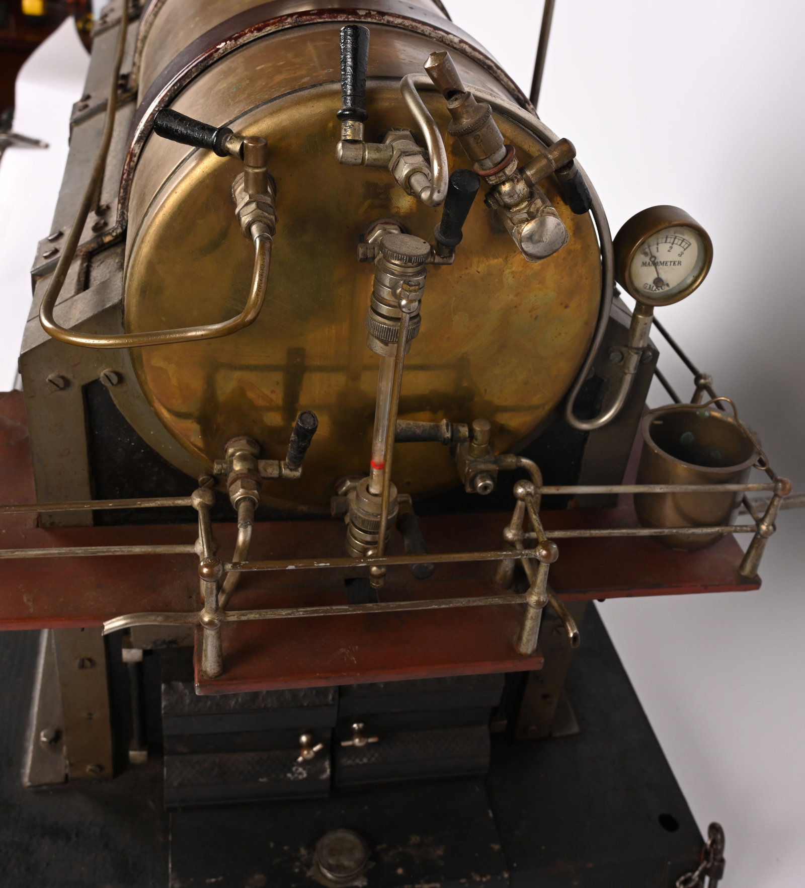 MARKLIN OVERSIZE SAMPLE STEAM PLANT - 9