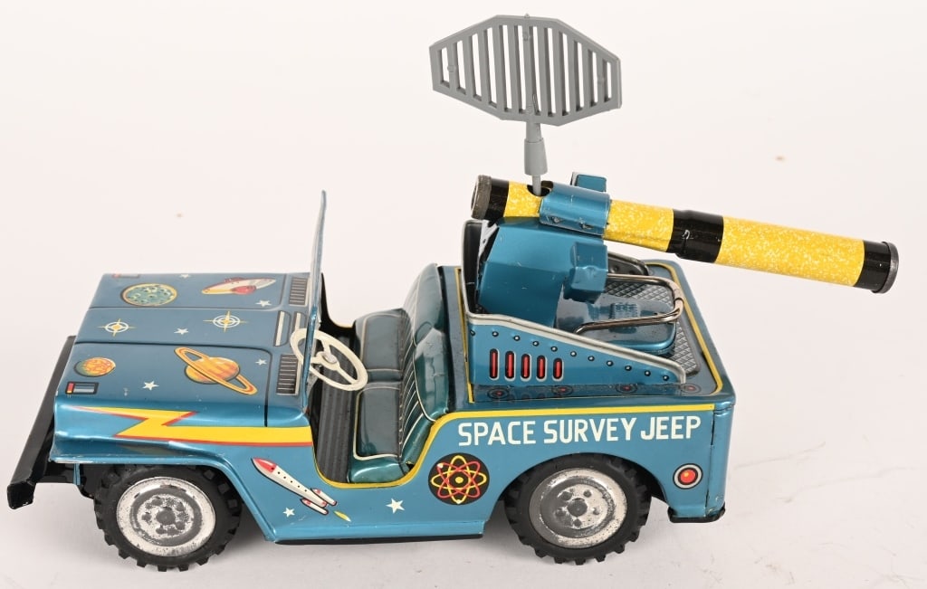 TOYMASTER TIN FRICTION SPACE SURVEY JEEP (1 of 5)