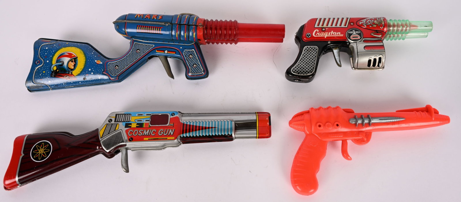 LOT OF VINTAGE SPACE GUNS (1 of 2)