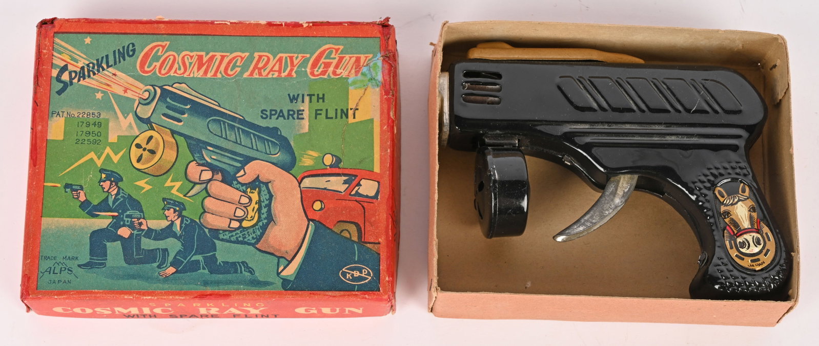 KYODO TIN FRICTION COSMIC RAY GUN w/ BOX (1 of 8)