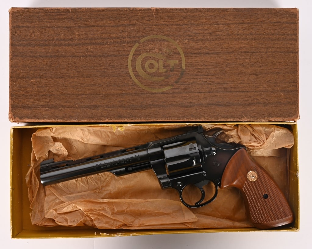 BOXED ULTRA RARE COLT OFFICERS MODEL MATCH MK III: SERIAL NUMBER: J67227 BARREL: 6" CALIBER: 38 SPECIAL. MANUFACTURED: 1969 - 1971 an exceedingly rare double-action target revolver featuring a transfer bar internal lock mechanism, a 6-inch heavy barre