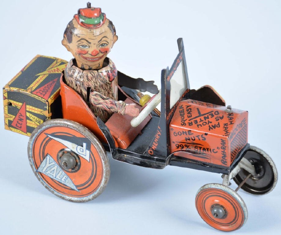 MARX Tin Windup COLLEGE WHOOPEE CAR: All original and complete. Great colors and graphics. Excellent