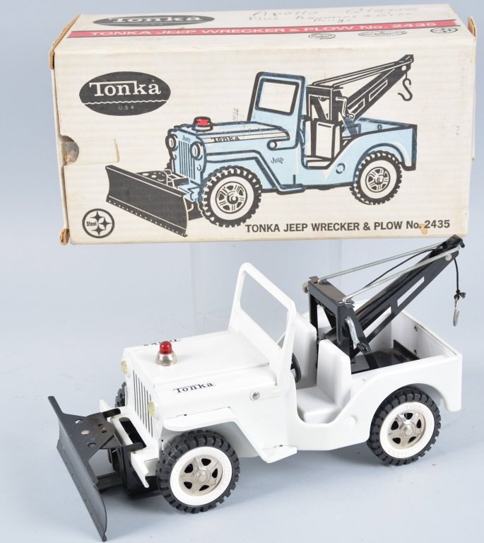 TONKA Pressed Steel JEEP WRECKER w/PLOW w/Box: All original and complete. With Box. Excellent