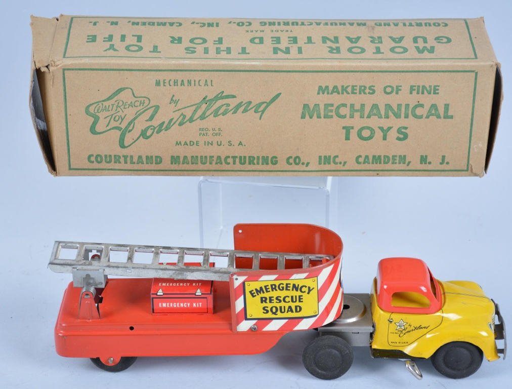 COURTLAND Windup LADDER TRUCK w/Box: All original and complete. With Box. Excellent