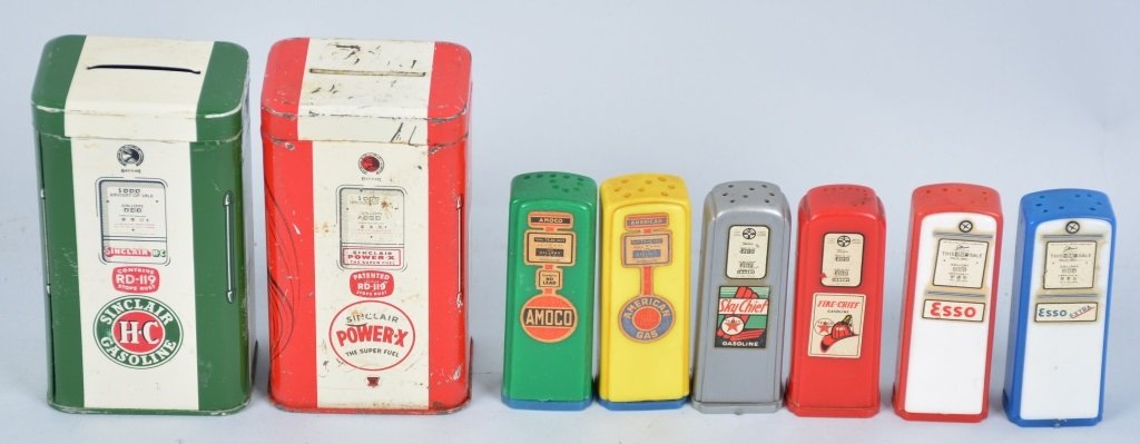 3 GAS PUMP SALT and PEPPERS and 2 BANKS: Includes vintage Texaco, Esol, and American Gas Pump Salt and Peppers and 2 Sinclair Tin Gas Pump Banks. Great colors and graphics. Very Good-Excellent