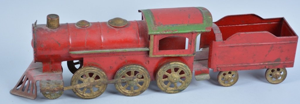 DAYTON HILL CLIMBER TRAIN ENGINE AND TENDER: All original very early toy. Very Good