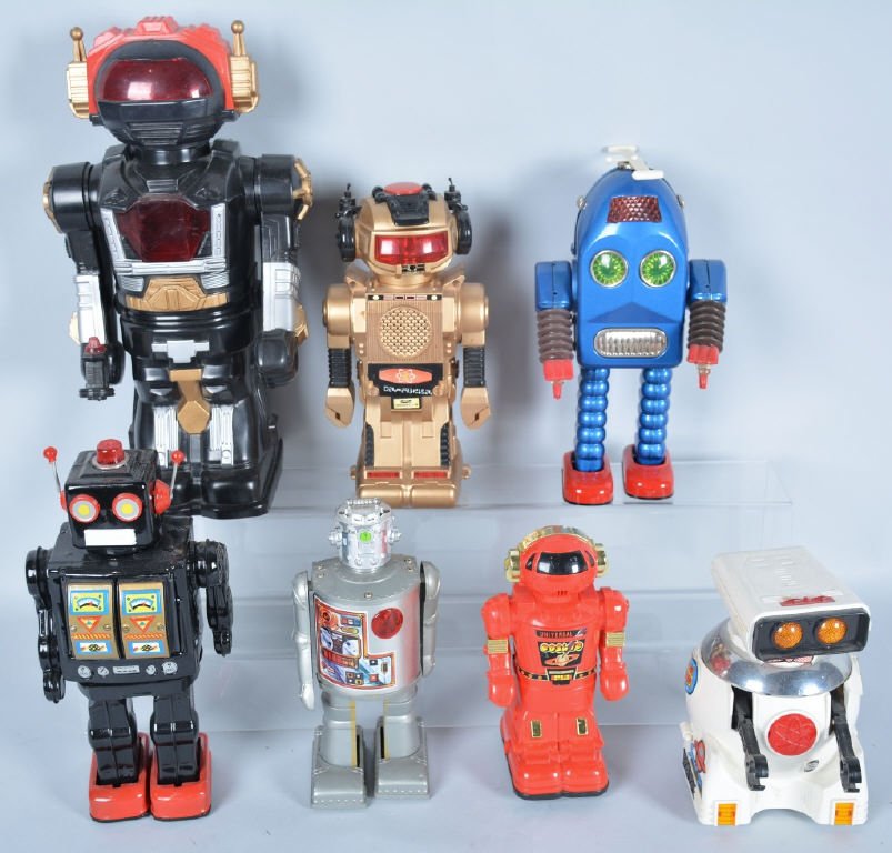 Lot of 7 Robot Toys: Very good to excellent condition, largest 16"