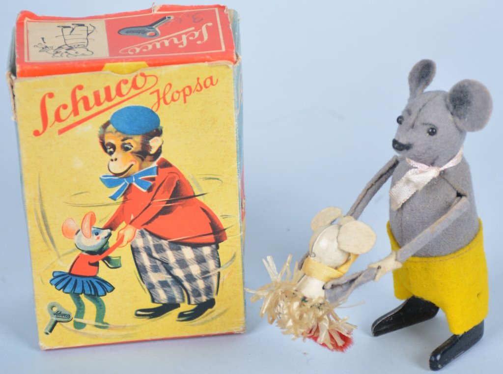 Schuco Mouse Tin Windup, Boxed: Toy works although key is not original, Tail detached. Original box is very good.