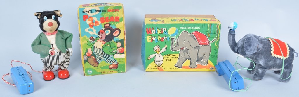 Lot of 2 Vintage Japan Tin Battery Toys, Boxed: Both excellent in good boxes, untested, largest 9"