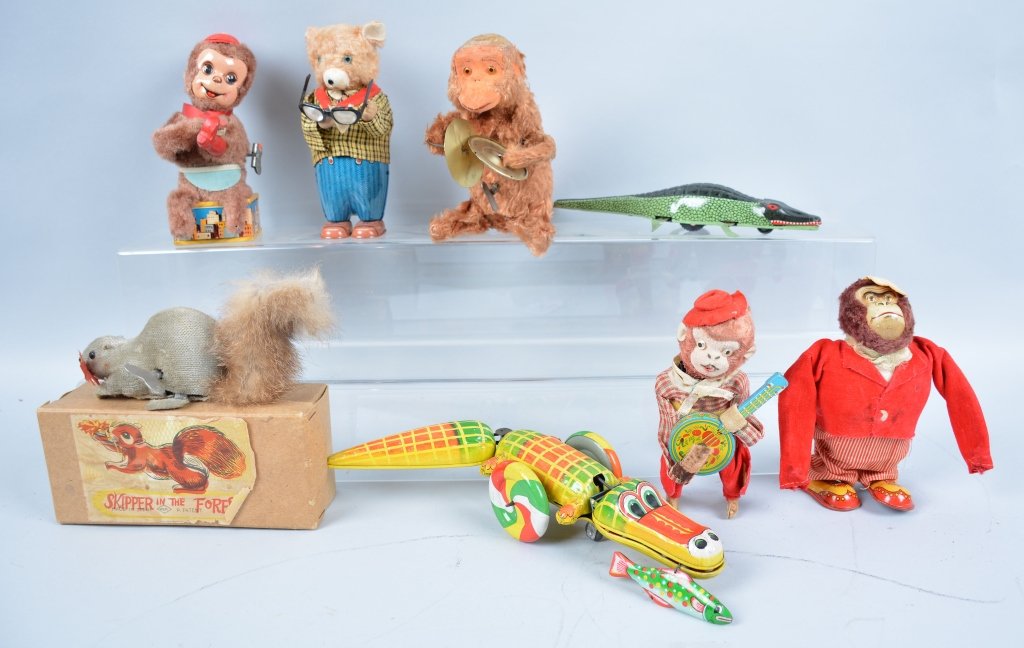 Lot of 8 Windup ANIMAL TOYS: Includes Squirrel with box, Alligator with box, Monkey shoe shine, and others. Very Good-Excellent