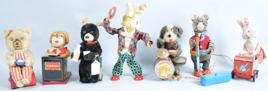 Lot of 7 Battery Op ANIMALS: Includes Dog Drummer, Piano Dog, Shooting Bear, and others. Some missing parts. Good-very Good