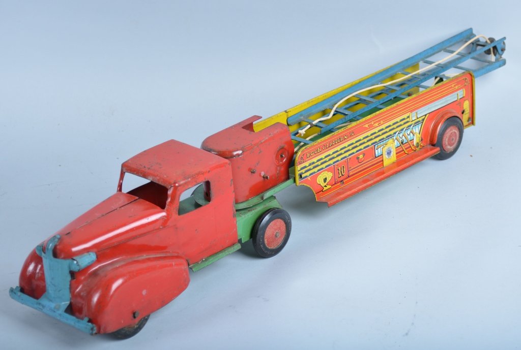 Wyandotte HOOK & LADDER TRUCK #10: All original great looking truck. 27" Long. Nic e colors. Very Good