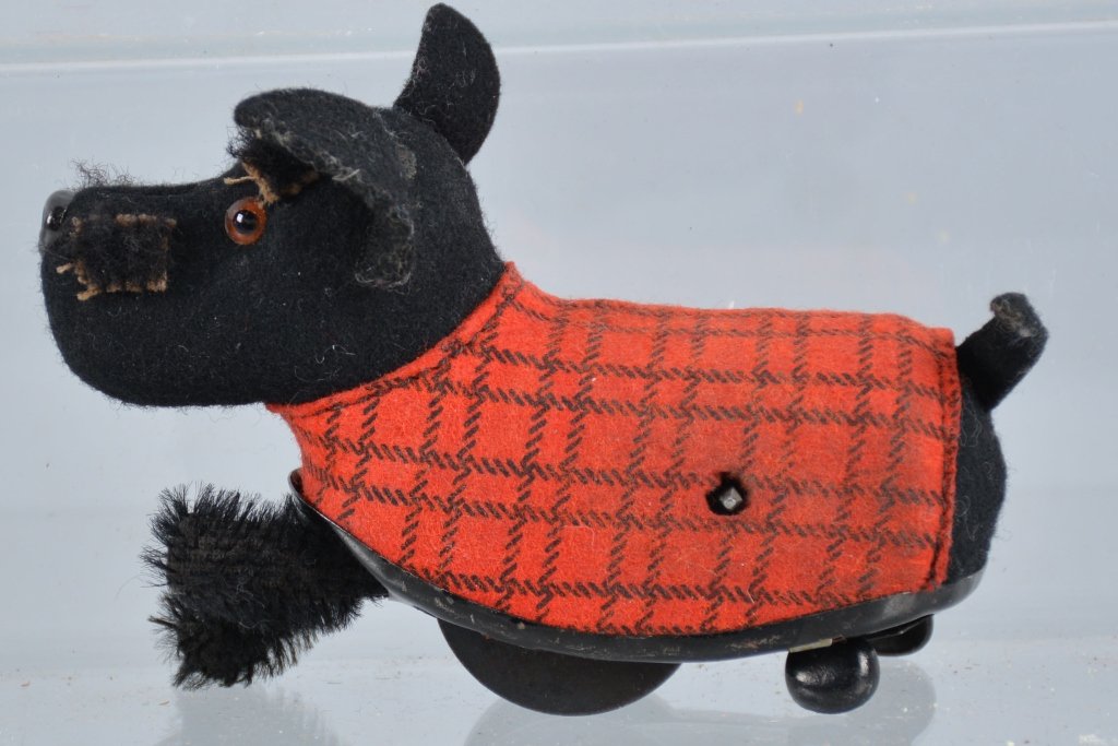 SCHUCO Windup SCOTTIE DOG: Nice original windup Schuco. Excellent