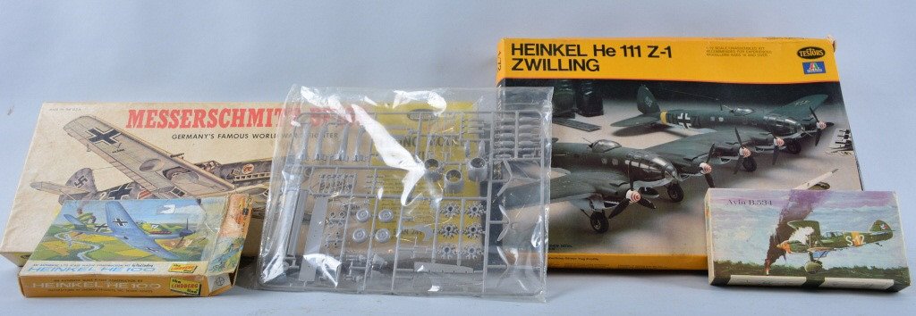 10-WW2 Airplane Model Kits: All unbuilt in the original boxes,Messerschmidt is balsa wood and has a 24" wing span, one has no box-Excellent