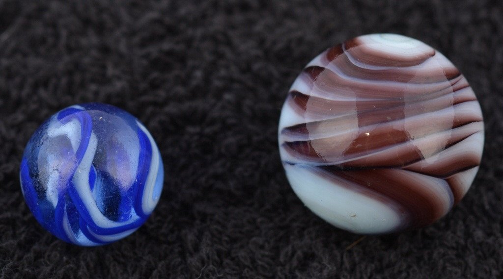 Lot of 2 GERMAN MACHINE MADE MARBLES: Pair of very nice German made Marbles. Great colors. Largest 1 3/32 Near Mint