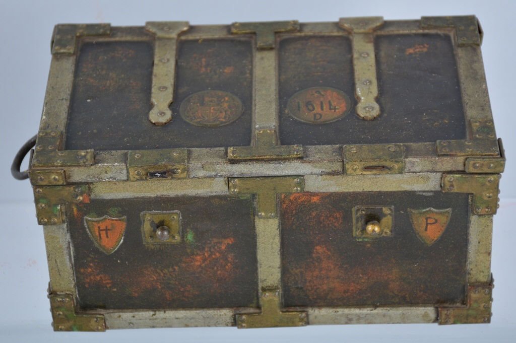 1907 HUNTLEY & PALMER IRON CHEST BISCUIT TIN: Scarce HunetLey and Palmer Buscuit Tin. Great colors and form of a Iron Chest. Excellent