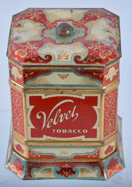 VELVET SMOKING TOBACCO TIN: Excellent looking Tobacco. Great colors and details. Few spots of loss. Excellent