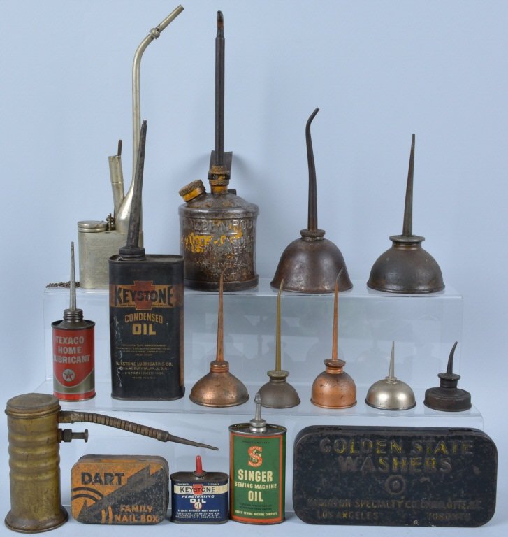Lot of 12 Oil Cans, 1 Opium Pipe and 2 Tins, Vintage: Nice grouping of oil cans including Keystone, Texaco, Singer, Golden Rod, and More. Also included are a Golden State washers tin, and Dart Tin, Largest oil tin is 11", Good